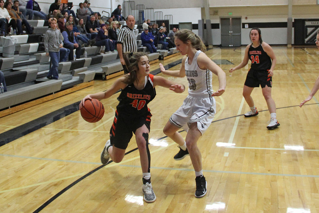 Grizzlies' tight win over Vale